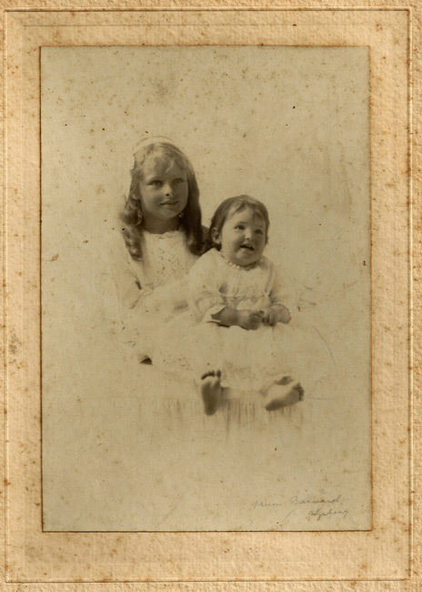 Mary's children Marjorie and Joan Phyllis Hayes 1916