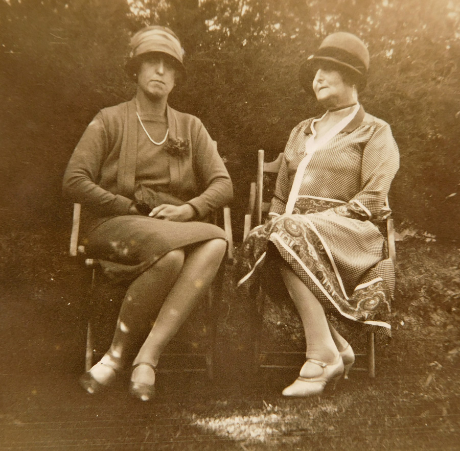 Vera with her mother Elizabeth Jane Halliday